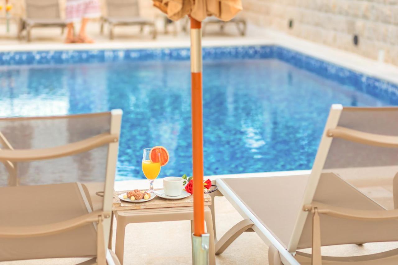 Luxury Apartments Queen Petrovac 外观 照片