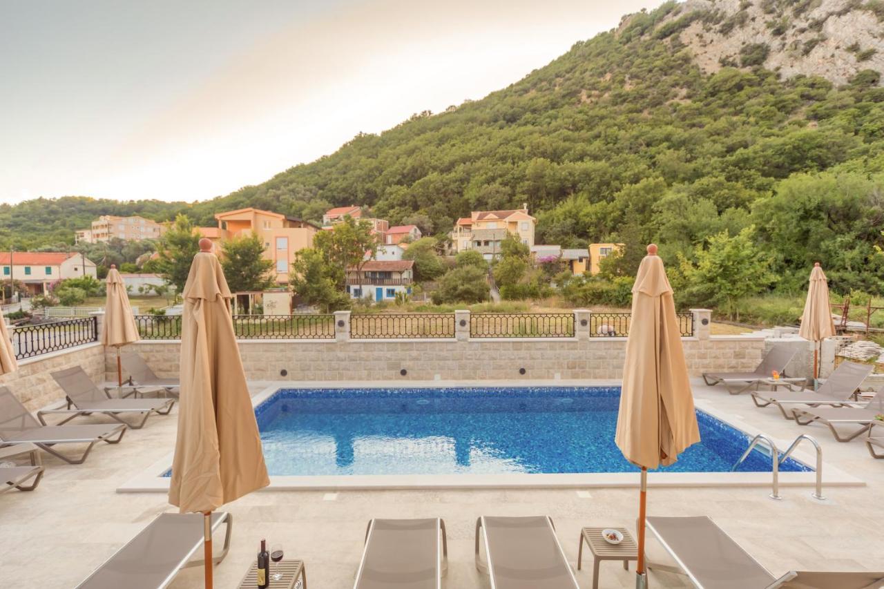 Luxury Apartments Queen Petrovac 外观 照片