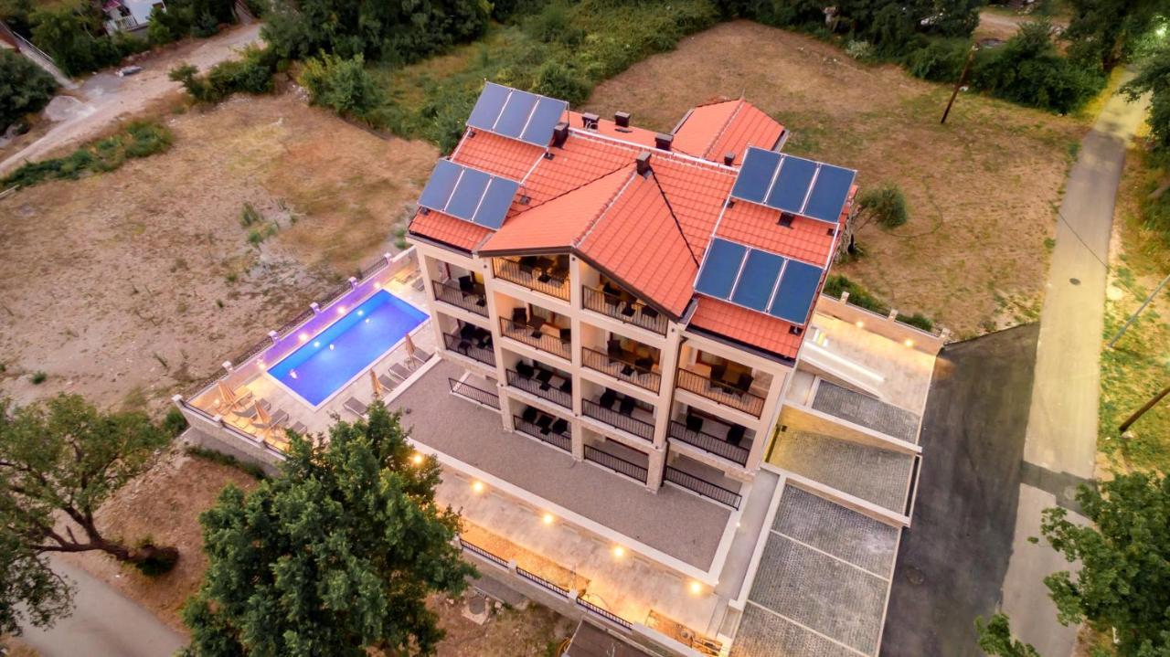 Luxury Apartments Queen Petrovac 外观 照片
